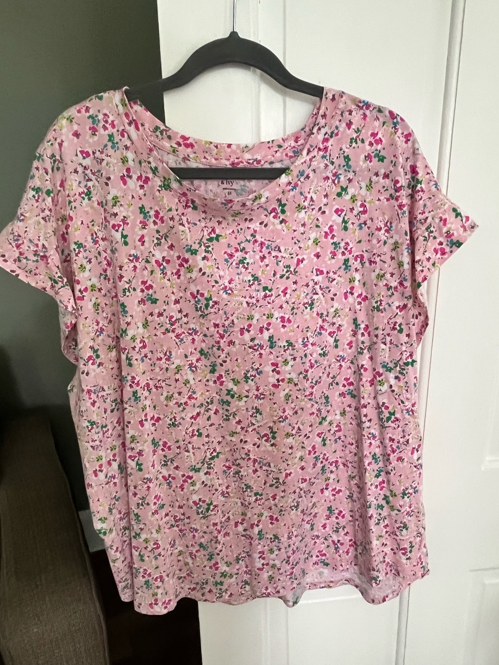 Crown & Ivy Flutter Sleeves Knit Top Pink Floral 3X